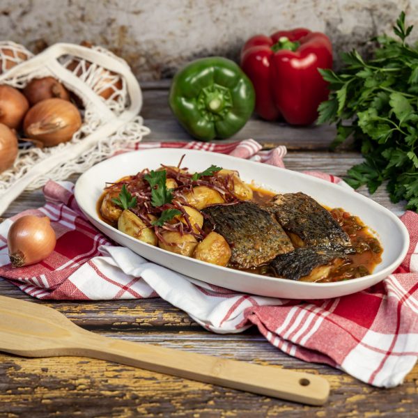 Corvina assada à Portuguesa (2 pessoas)